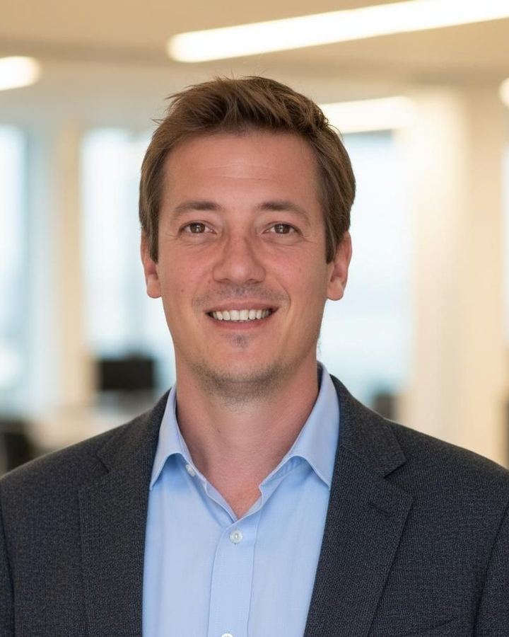 Portrait de Steve Deguilly, Architecte IA & Automatisation freelance